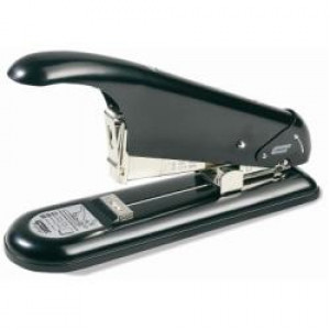 Cucitrice HD9 alti spessori colore nero -- verniciata a polvere  profondità cucitura 85 mm  fino a 110 Fg. alla volta (Conf.Box)