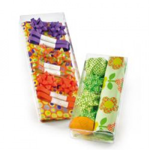 SCATOLA CARTA REGALO 6FG 70X100 6 STELLE ADESIVE E 2 OVINE NASTRO FANTASIA
